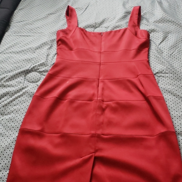 Dress - Picture 3 of 3